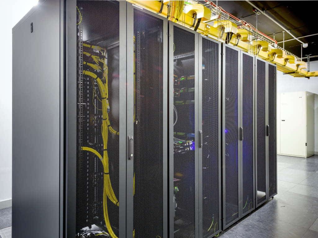Großes Serversystem in Datenrettung