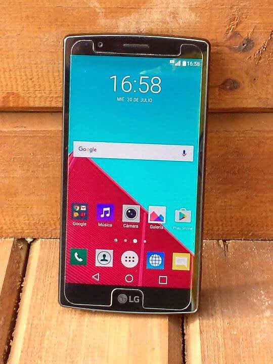 Handy von LG mit geretteten Android Daten
