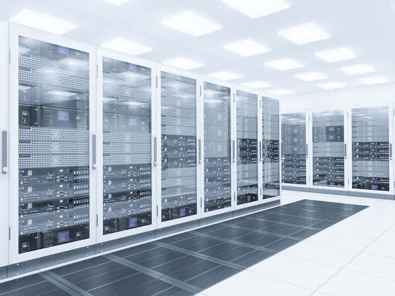 Datenrettung Windows Server im Serverraum